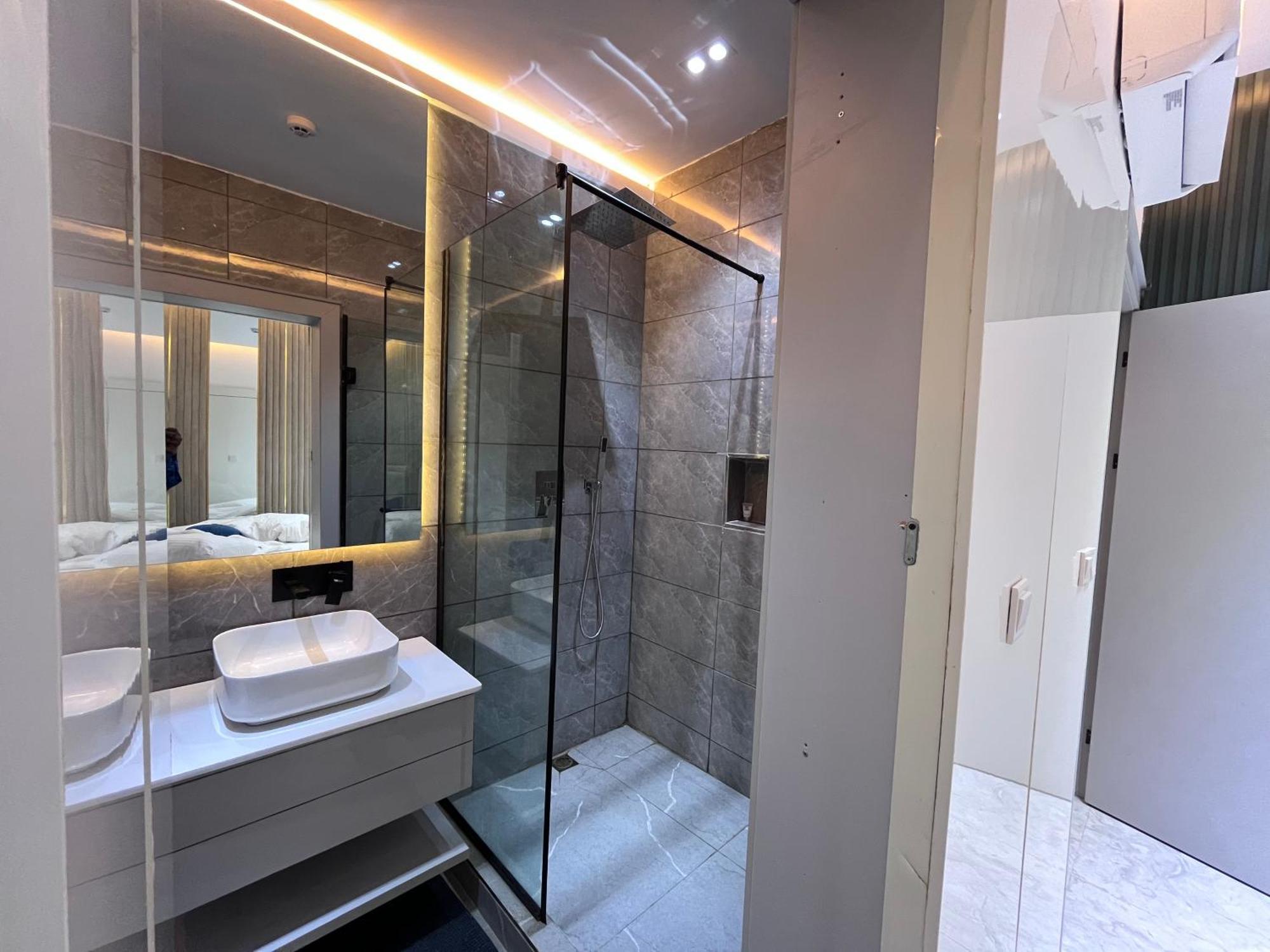 Blackwood Hotels Ikeja Dış mekan fotoğraf